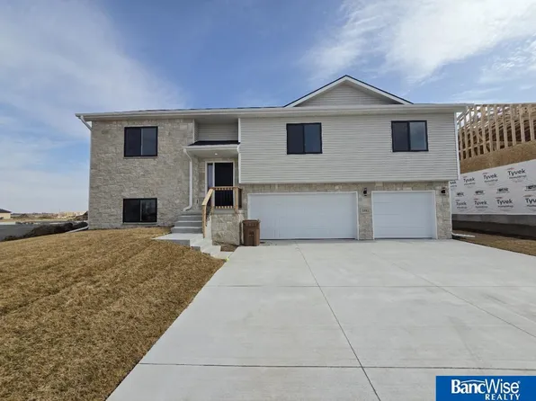 14941 Werner St, Waverly, NE 68462