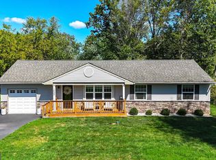 1033 Landis Ln, Hatfield, PA 19440