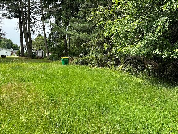 4th image of 578 Mercer Rd