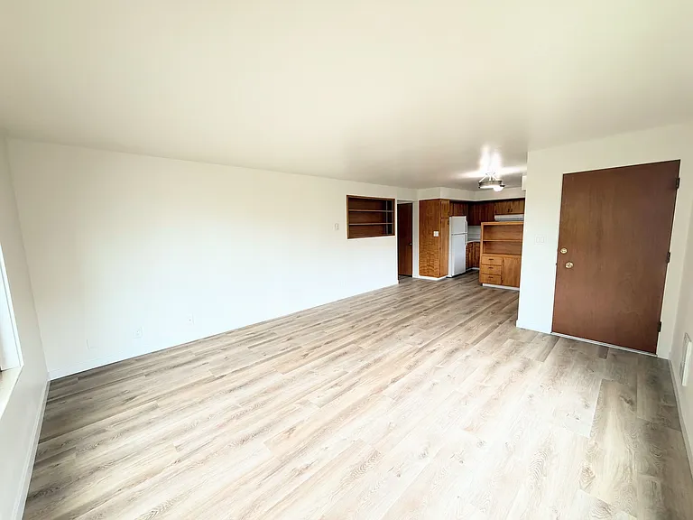 405 Walnut St #1 — Photo 5