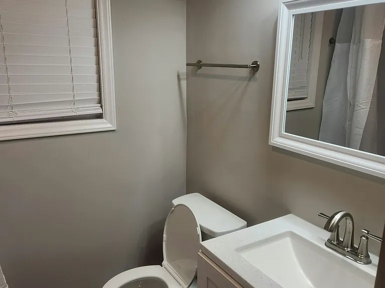 2626 Lasalle St #1 — Photo 7