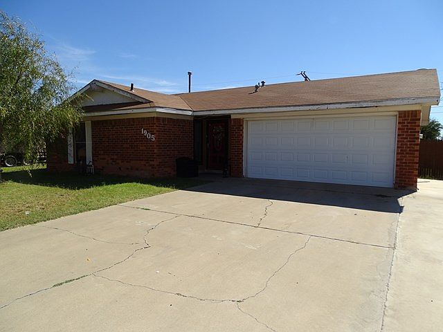 1st image of 1905 Newcomb Dr