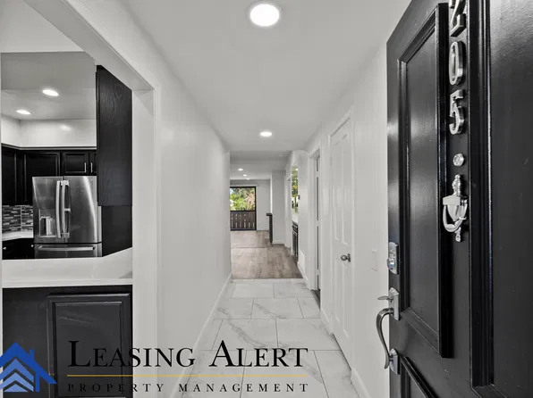 19029 Nordhoff St Unit 205, Northridge, CA 91324