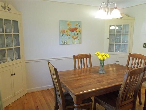 5th image of 6324 Aspen Way