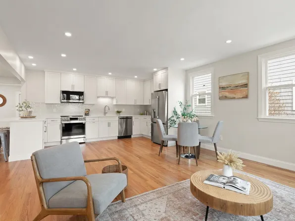 156-158 Waverley St, Belmont, MA 02478