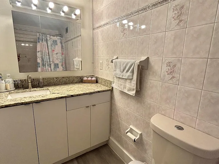 2899 Collins Ave #450 — Photo 15