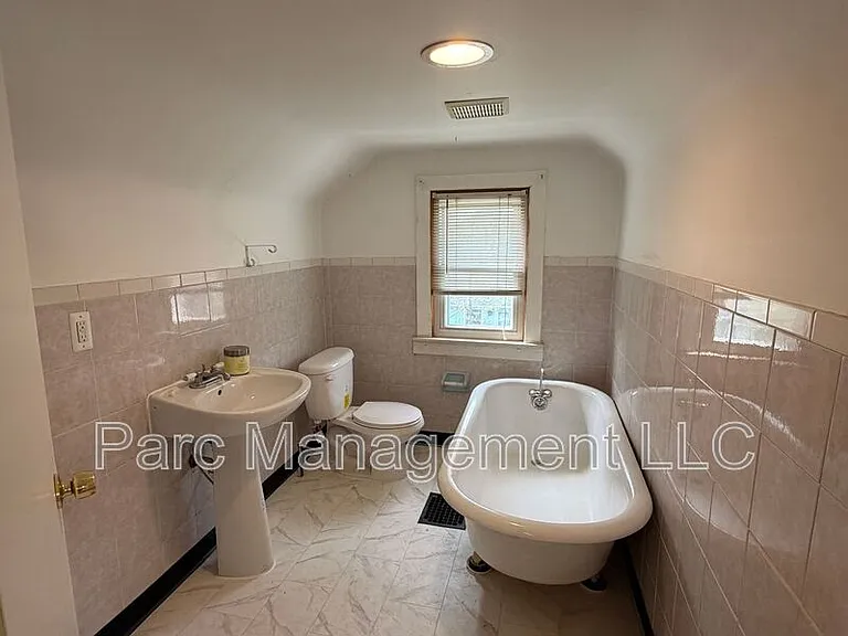 91 Waterly Ave — Photo 12