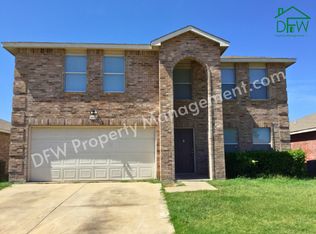 3952 Golden Horn Ln, Fort Worth, TX 76123