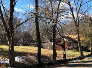 83 Painter Hill Rd, Woodbury, CT 06798