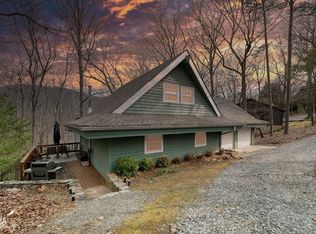 555 Laurel Ridge Dr, Ellijay, GA 30536