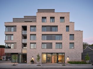 115 Larchmount Ave #602, Toronto, ON M4M 2Y6