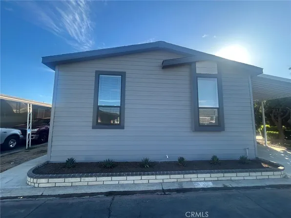 300 Rampart #11, Orange, CA 92868