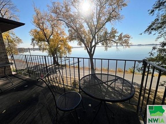 5th image of 601-6 Chautauqua Park Dr