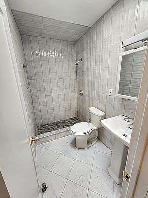 5th image of 118-65 Farmers Blvd #1