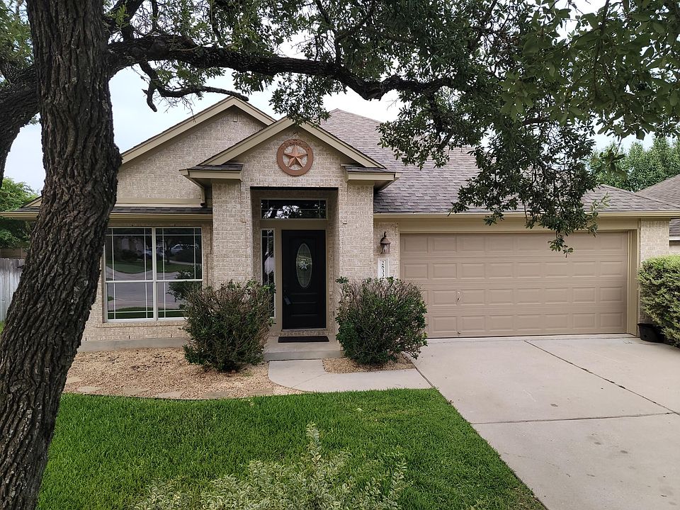 1st image of 2833 Checker Dr
