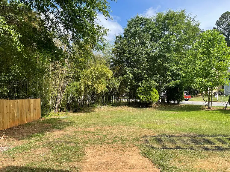 1231 Della Way — Photo 5