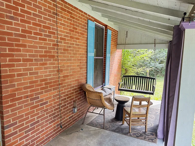 249 Hillcrest Ave — Photo 2
