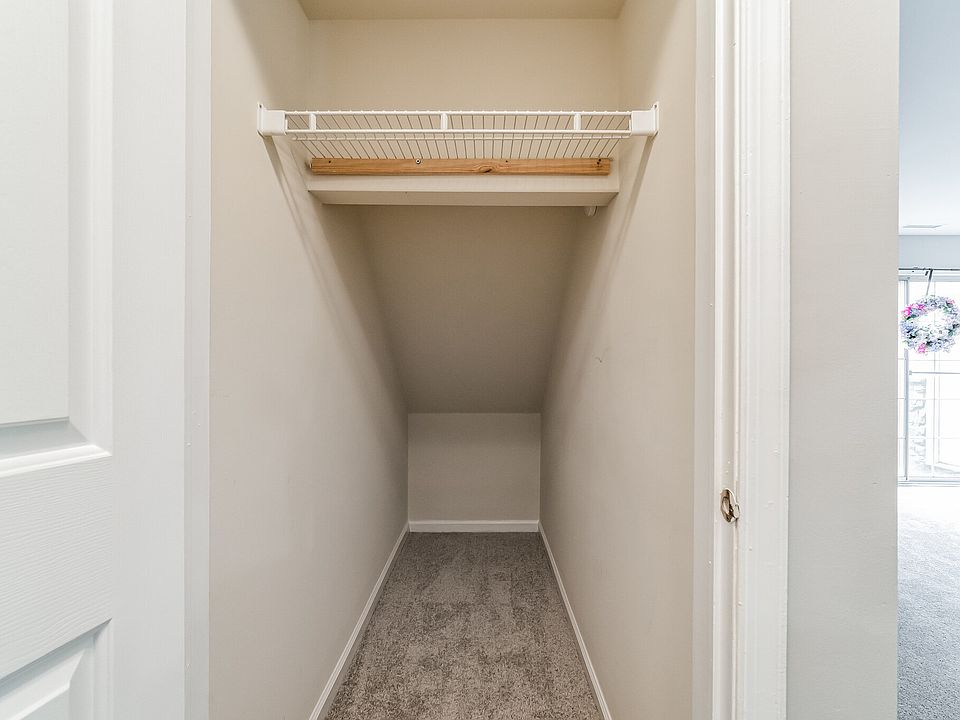 1st image of 2305 Foxmeadow Cir #2305