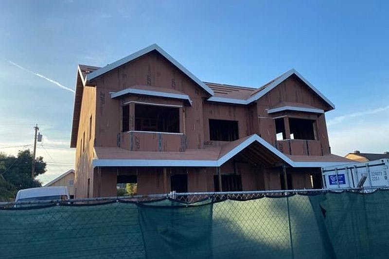 1st image of 4833 Blackthorne Ave