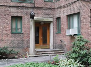 1505 Archer Rd, Bronx, NY 10462