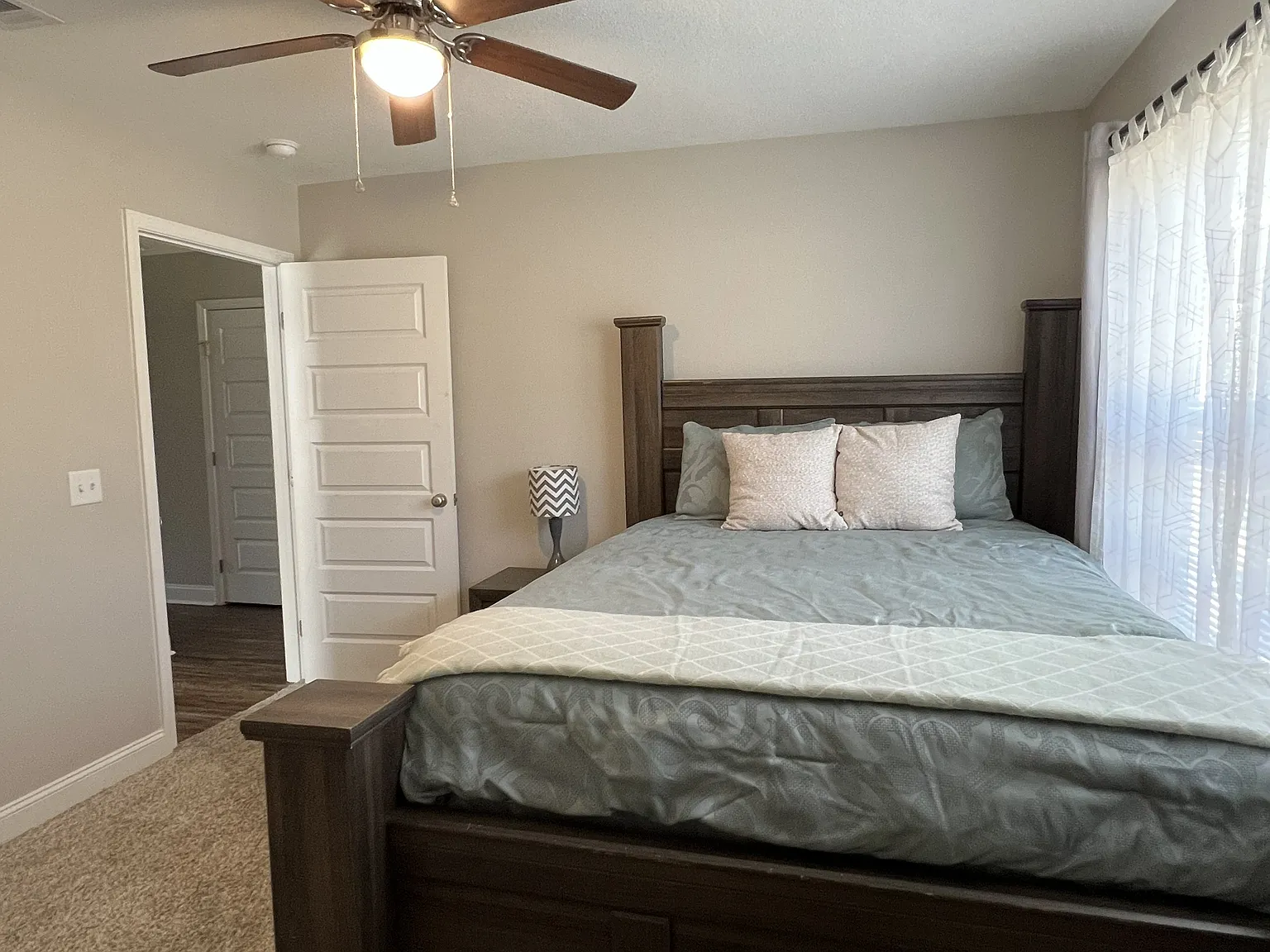 3 bed, 1412 sqft, $750 — Photo 3