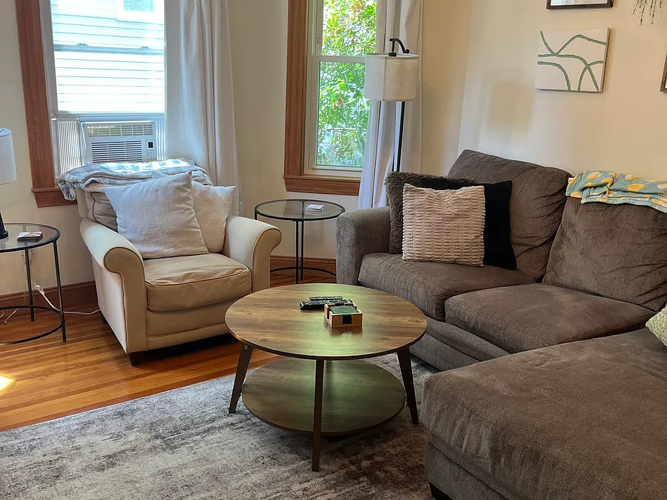 41 Montfern Ave