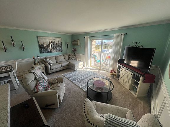 3rd image of 2411 N Kennicott Dr APT 2D