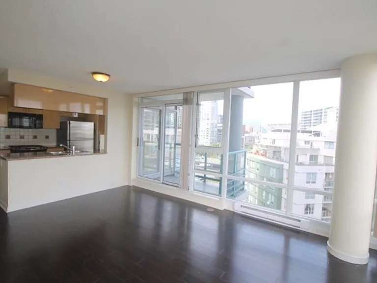1003 Marinaside Cres #1103 — Photo 4