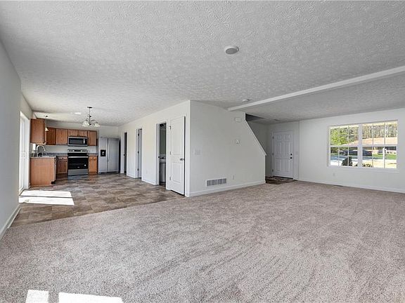 5th image of 6881 Glenella Dr