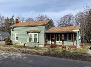 7 Washington St, Castile, NY 14427