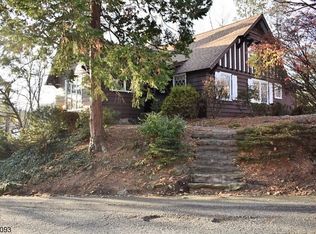 10 Rainbow Trl, Sparta, NJ 07871