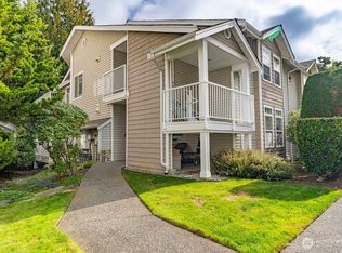 5400 Harbour Pointe Blvd UNIT F201, Mukilteo, WA 98275