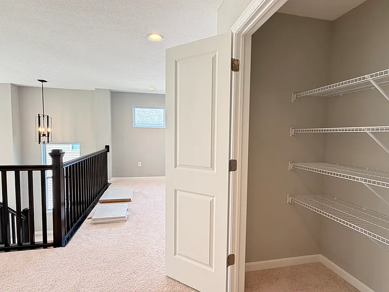 8833 Ingraham Ln — Photo 27