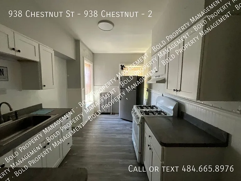 938 Chestnut St #2 — Photo 7
