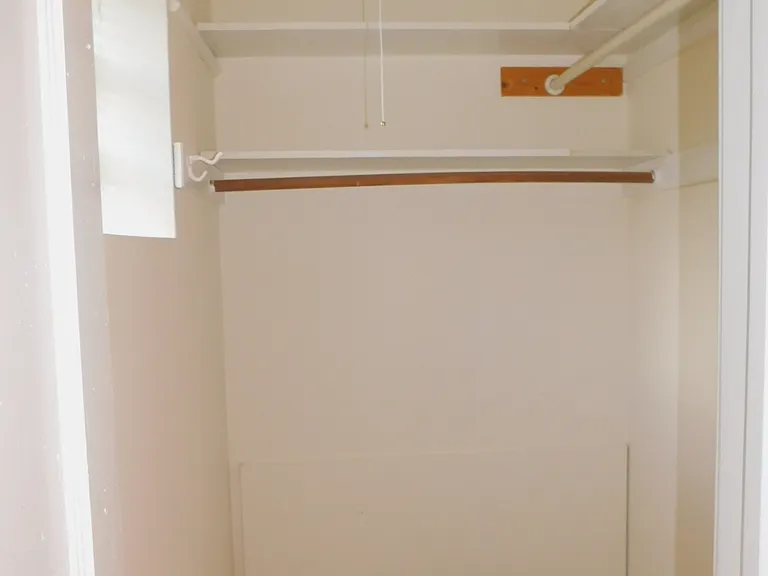 915 Greenleaf St #2E — Photo 12