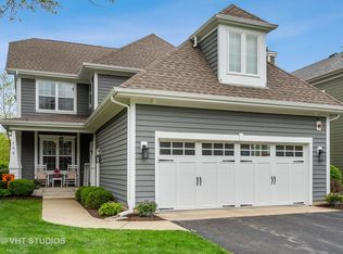 766 Meadow Ln, Libertyville, IL 60048