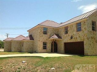 512 E Hampton Rd, Crowley, TX 76036