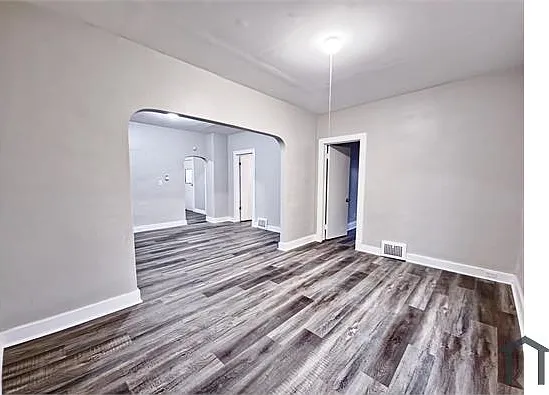 4321 Storer Ave — Photo 2