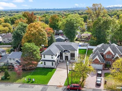156 Stuart St, Paramus, NJ, 07652