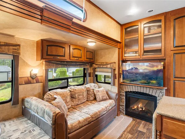 2139 Nimpkish Lake Way, Nanaimo, BC V9R 6S8