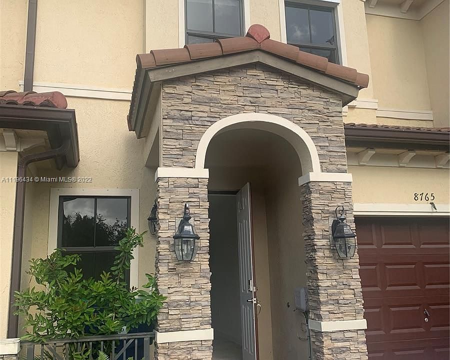1st image of 8765 NW 98th Ct