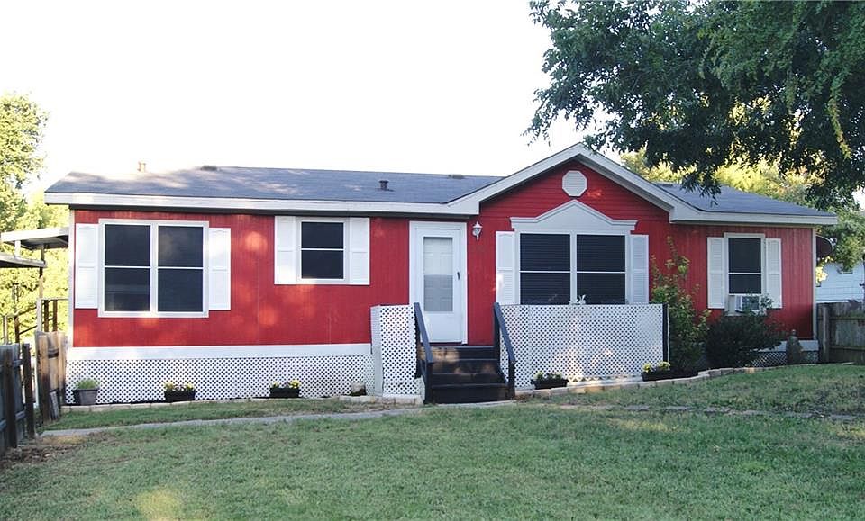1st image of 236 Country Place Ln