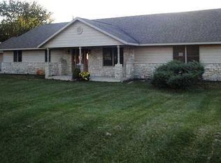 401 Lincoln Dr, Twin Lakes, WI 53181