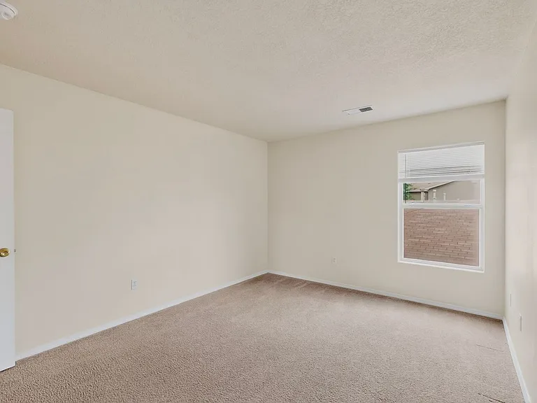 5841 Sandoval Dr NE — Photo 27