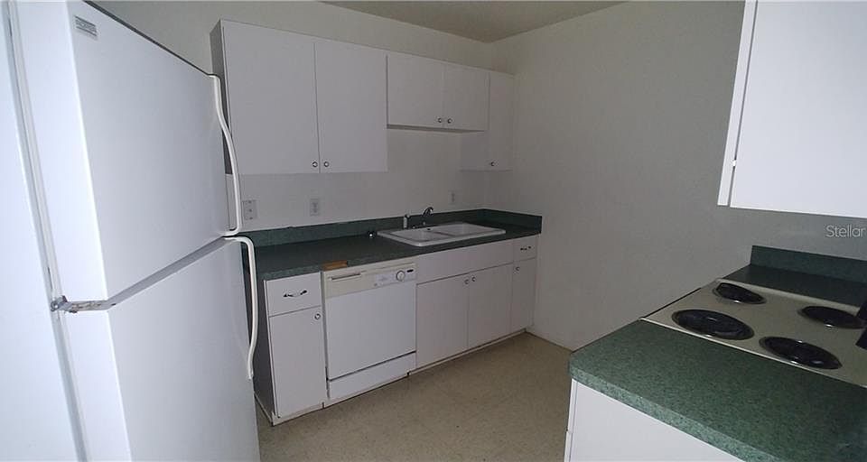 2nd image of 15940 SW 29th Court Rd Unit 1