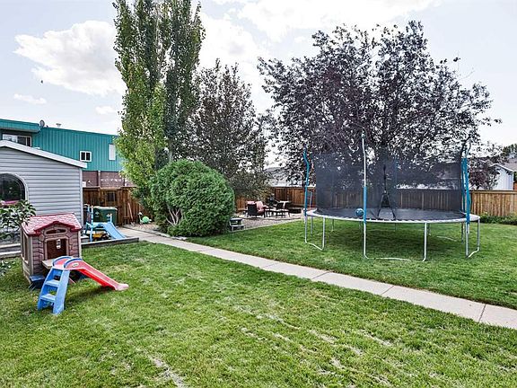 3rd image of 5803 W 49th St