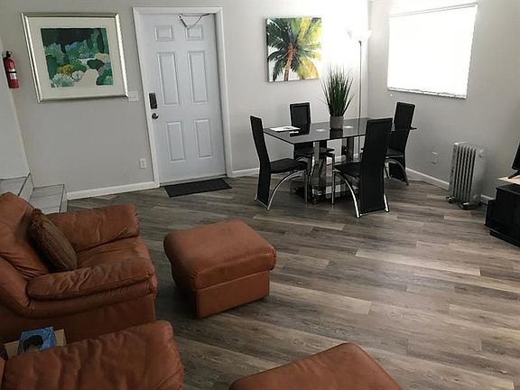4th image of 621 NE 3rd Ave