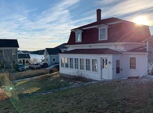 3 Church St, Stonington, ME 04681