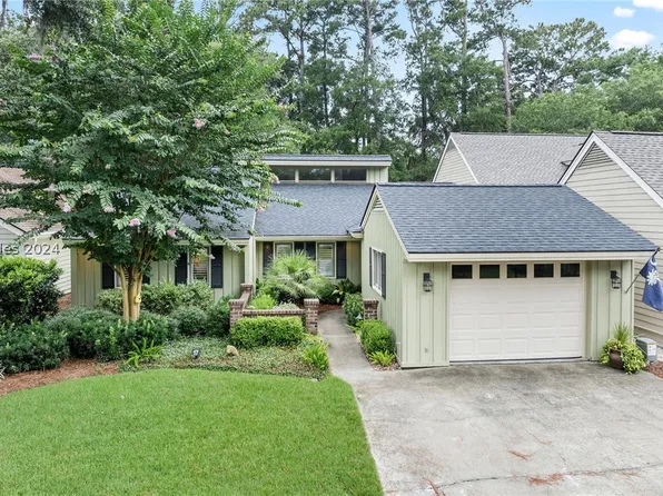 17 Wax Myrtle Ln, Hilton Head Island, SC 29926