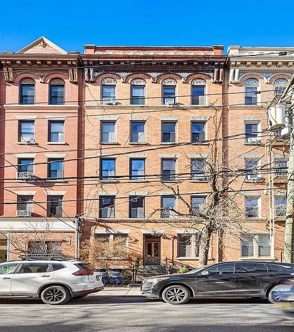 1st image of 816 Willow Ave APT 5R